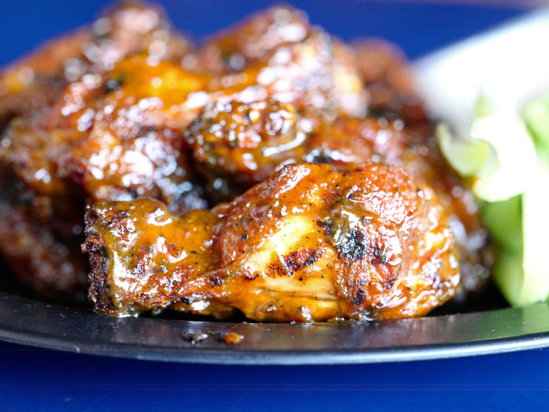 Elmo's | Wings at their Best in a Buffalo Sports Bar - Roadfood