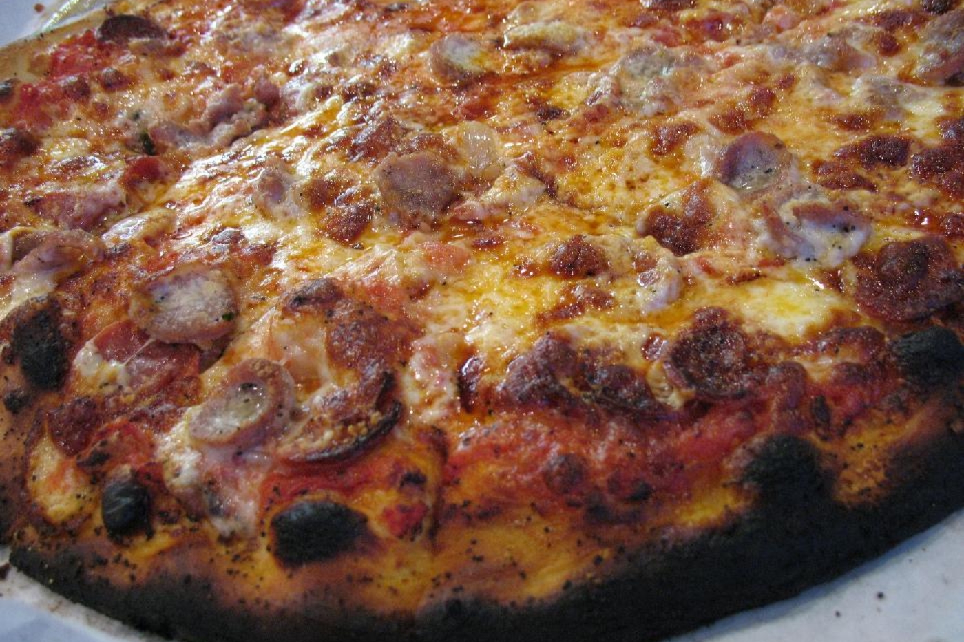 Pepe's Pizzeria Napoletana of Manchester | Roadfood