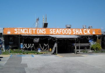 Exterior of Singleton's Seafood Shack in Jacksonville, FL