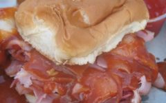 Voss’ Bar-B-Q - Ham BBQ Sandwich