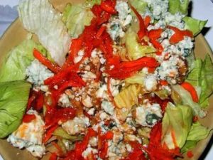 Pine Club - Red & Blue Salad